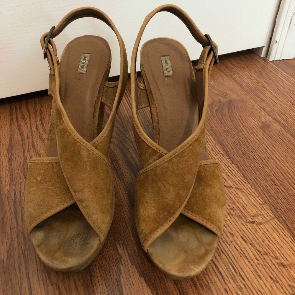 70s inspired Kimchi Blue platform wedges (used)